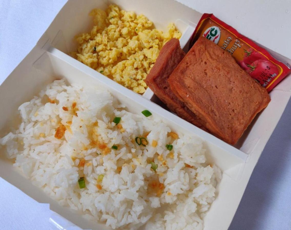 Reddoorz Premium Near Greenbelt Makati - Vaccinated Staff Makati City Kültér fotó