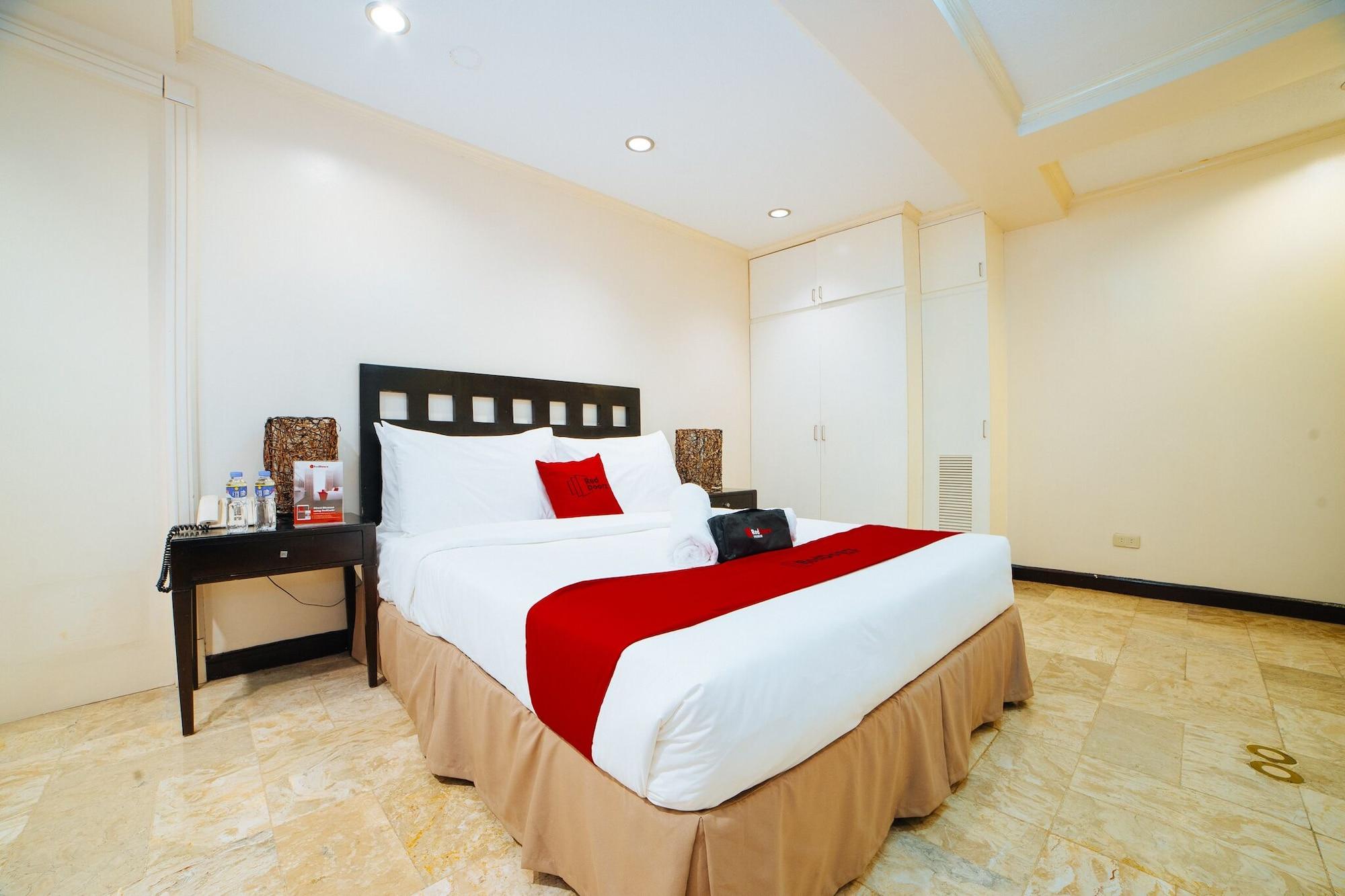 Reddoorz Premium Near Greenbelt Makati - Vaccinated Staff Hotel Makati City Kültér fotó