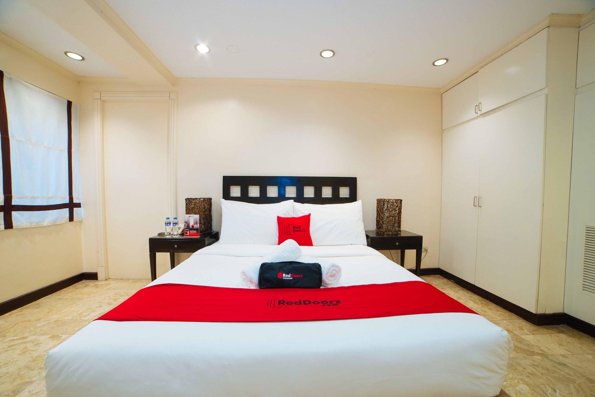 Reddoorz Premium Near Greenbelt Makati - Vaccinated Staff Makati City Kültér fotó
