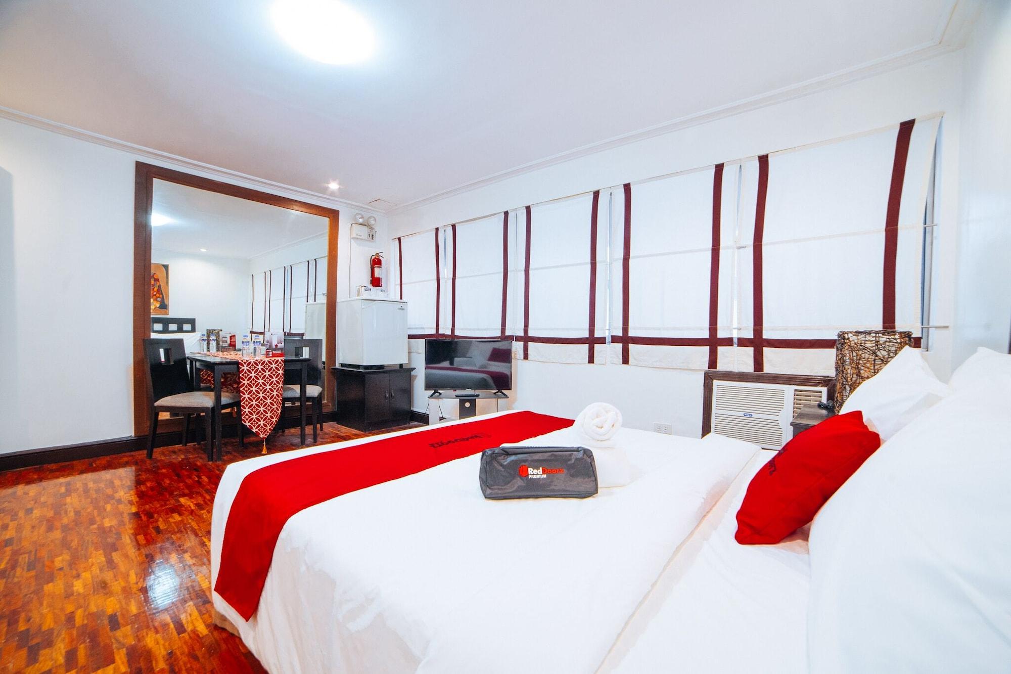 Reddoorz Premium Near Greenbelt Makati - Vaccinated Staff Hotel Makati City Kültér fotó